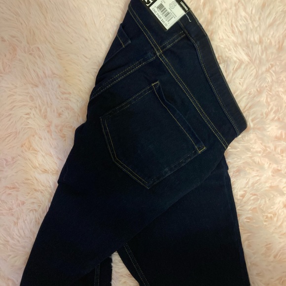 NWT HUE (DSW Brand) Leggings - Picture 3 of 6